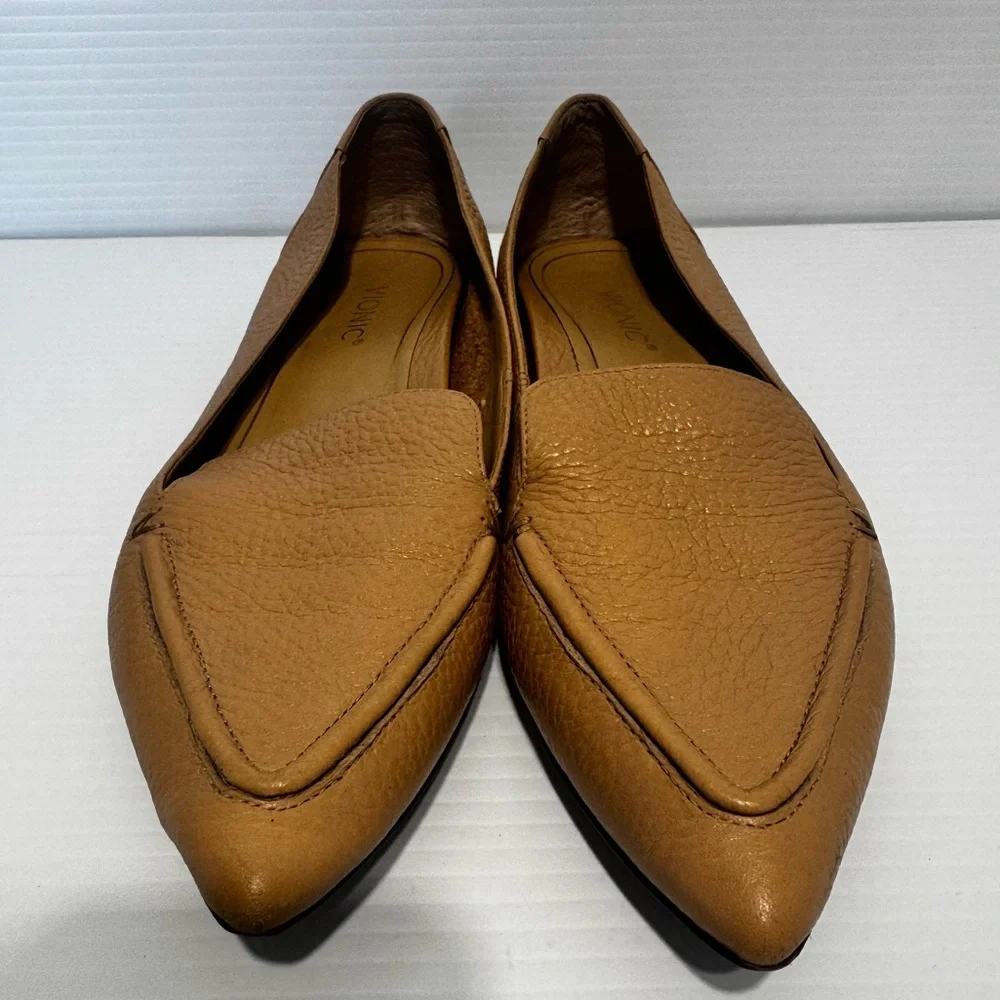 Vionic Noah Tan Leather Pointy Toes Flats Size 7.5 - Picture 5 of 16
